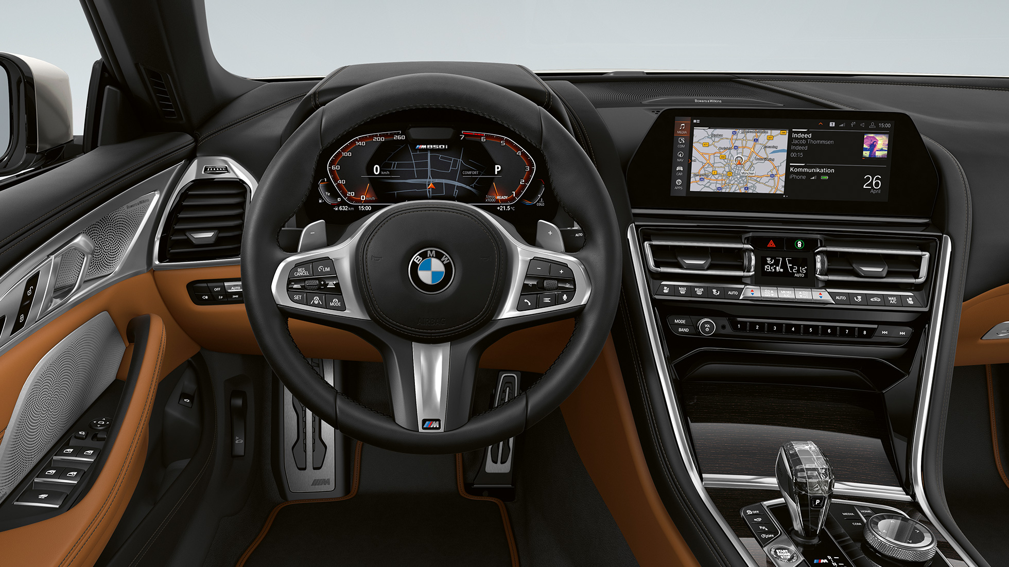 BMW M850i xDrive, Blanco Mineral metálico, Cabina con volante de piel M. BMW M850i xDrive, Blanco Mineral metálico, Cabina con volante de piel M.