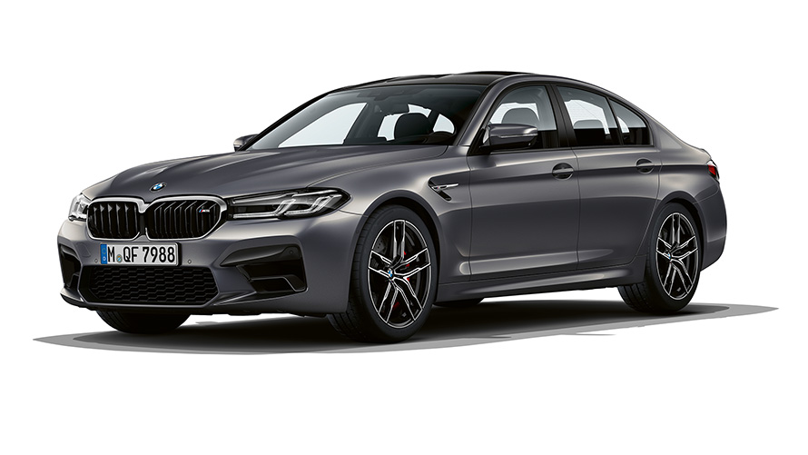 BMW M5 F90 LCI Renovación 2020 Brands Hatch Grau metalizado, vista de tres cuartos del frontal