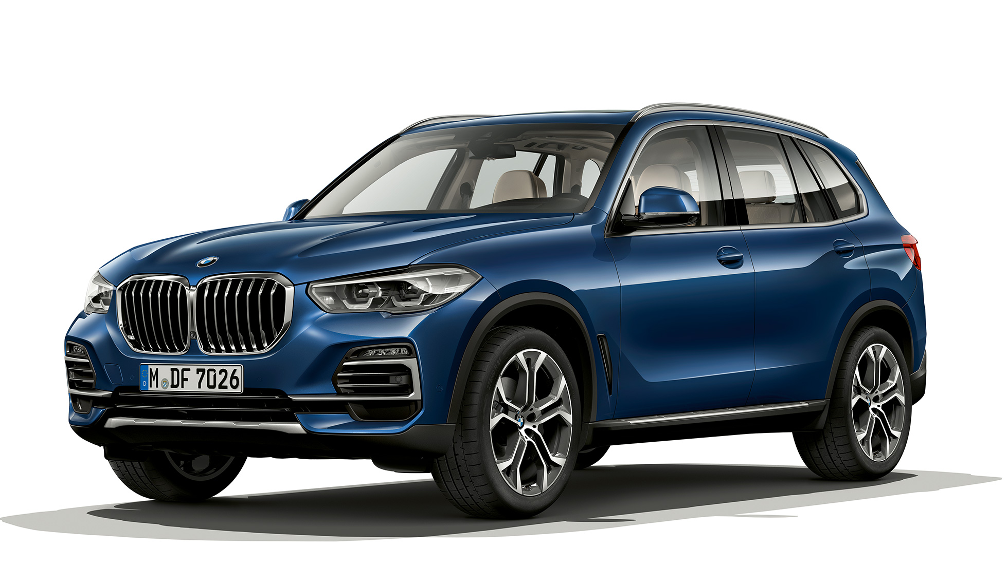 Acabado xLine BMW X5 xDrive40i vista de tres cuartos del frontal Acabado xLine BMW X5 xDrive40i G05 2018 Phytonicblau metalizado, vista de tres cuartos del frontal