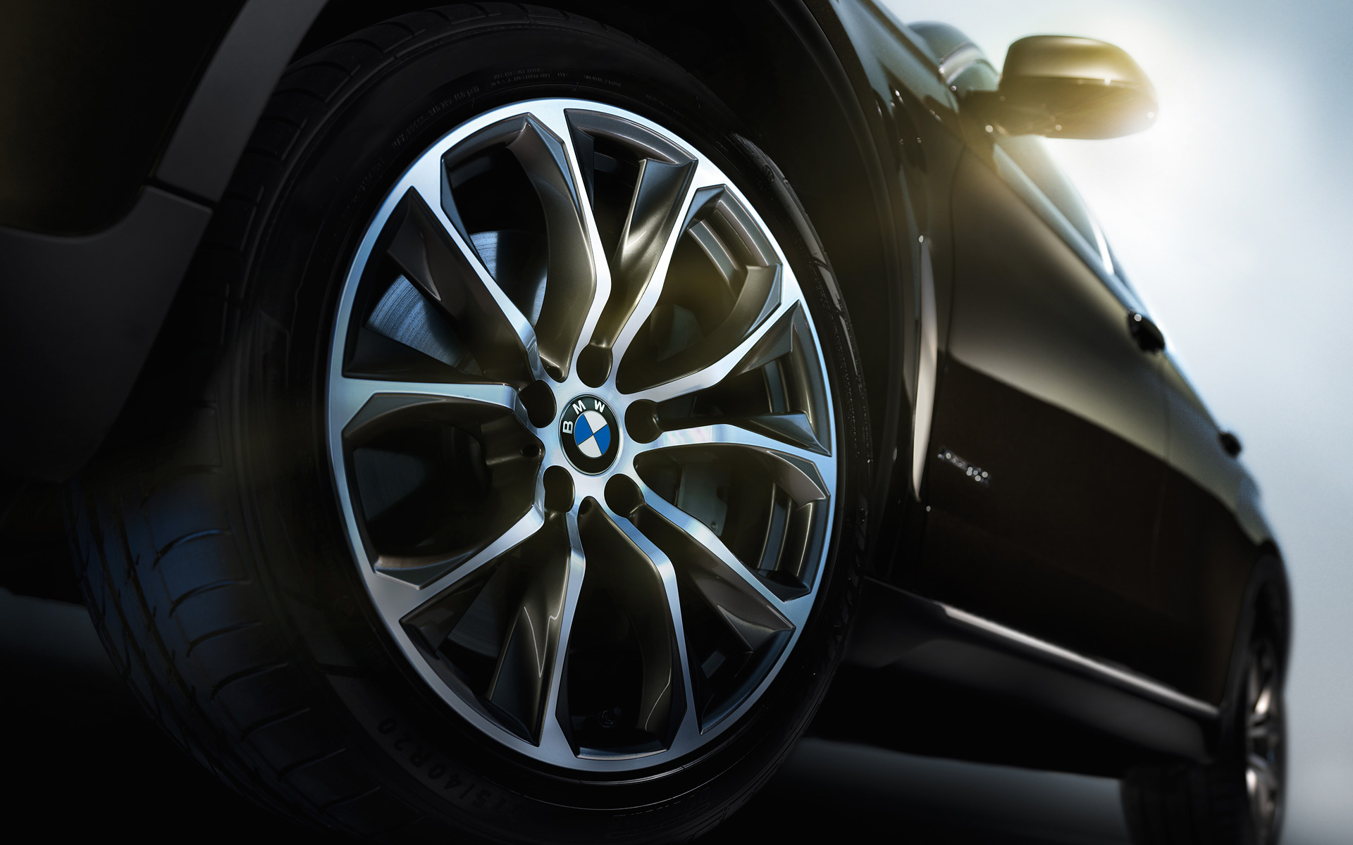 Vehículos deportivos adaptables a estilos de conducción automóviles de lujo con llantas originales