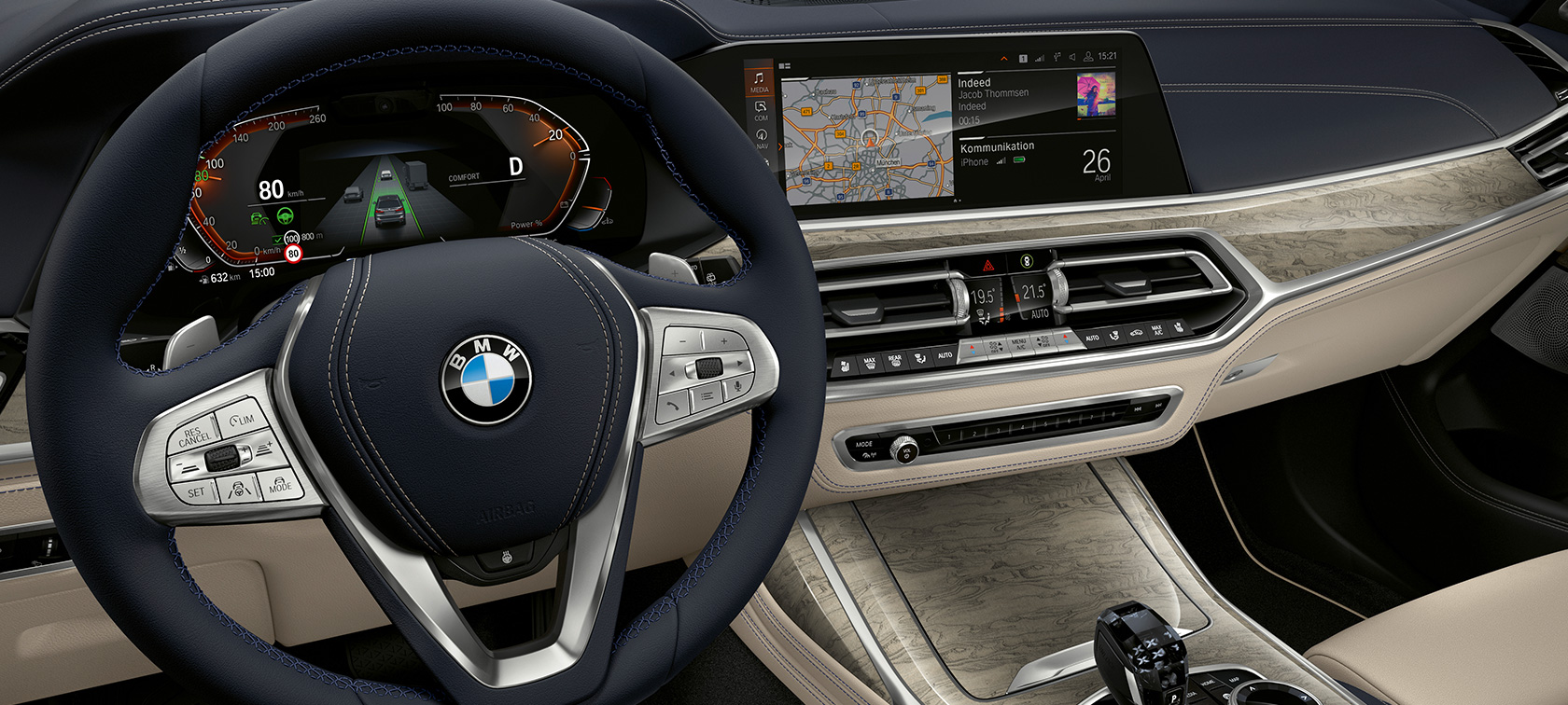 Herramientas innovadoras del BMW X7 Cabina del BMW X7 con enfoque en el panel de instrumentos y panel del conductor